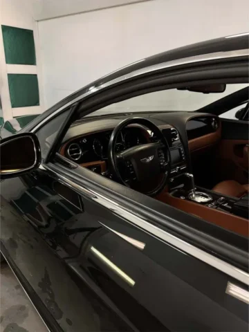Bentley-interior Cleaning Interior Parts in a Bentley