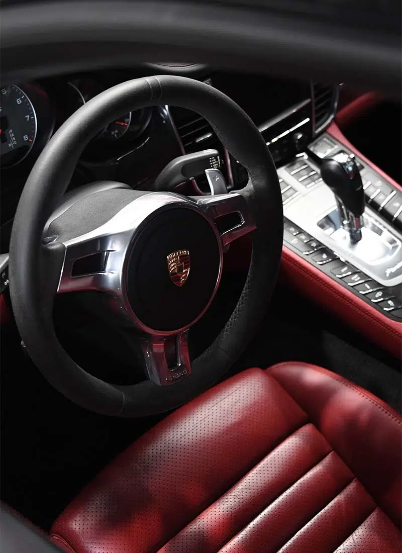 Porsche Panamera GTS interior