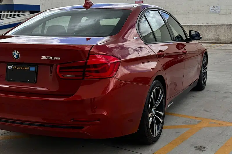 BMW 330e