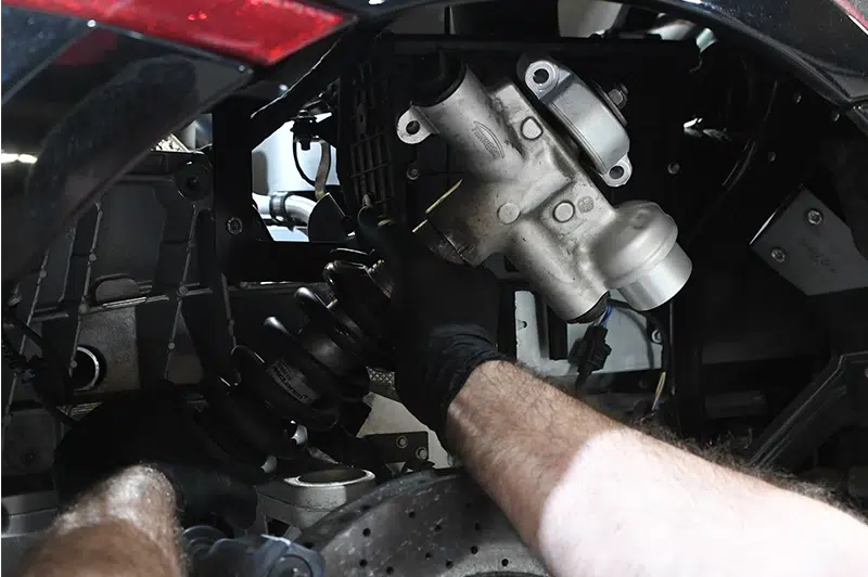 McLaren shock absorber replacement