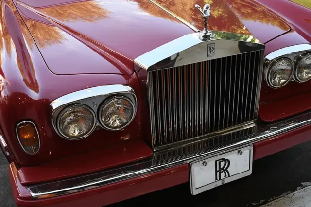 rolls-royce1 Rolls-Royce Corniche IV