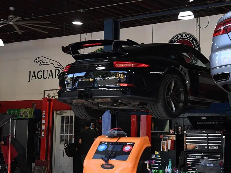 800-600 Porsche 911 GT3 undercarriage diagnosis