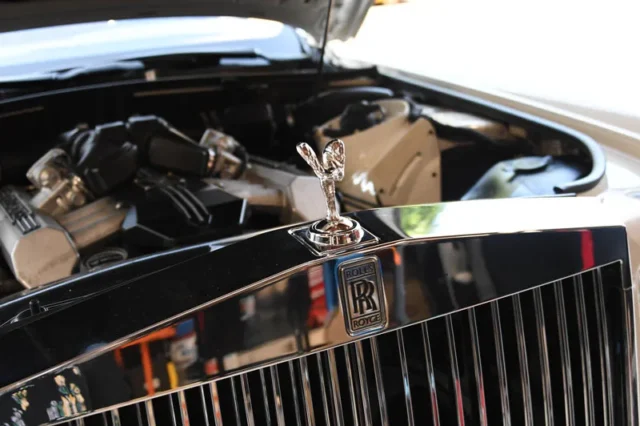 Rolls-Royce engine repair Rolls-Royce engine repair